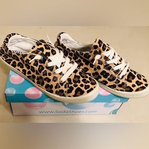 New Soda Leopard Shoes Sz 8.5